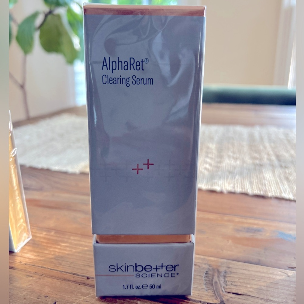 AlphaRet Clearing Serum from SkinBetter 1.7 fl oz